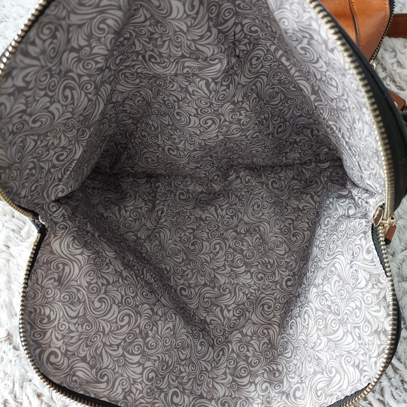 GUC UrbanExpressions Maisy Messenger Tan Vegan Lthr Flap Shoulder/Crossbody Bag - Picture 7 of 16